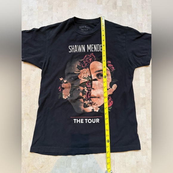 Shawn Mendes Roses "The Tour" Locations 2019 T-Shirt Size M Black 100% Cotton - Picture 3 of 6